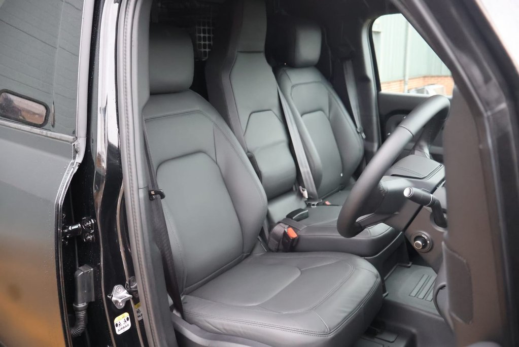 Land Rover Defender 110 HARD TOP X-DYNAMIC D350 HSE 500 TOUR EDITION  ASK ABOUT REAR SEATS 17