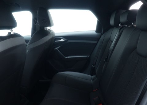 Audi A1 1.0 A1 Sportback 30 TFSI S Line Semi-Auto 5dr 51