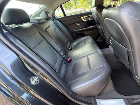 Jaguar XF 3.0d S V6 Portfolio Auto Euro 5 (s/s) 4dr 14