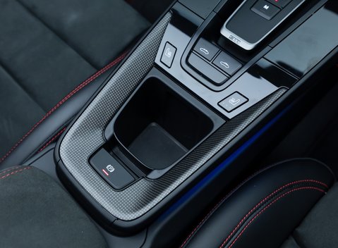 Porsche 911 Targa 4 GTS (992) 32