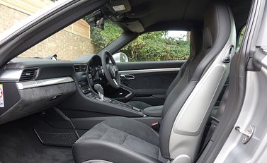 Porsche 911 (991) Targa 4 GTS 6