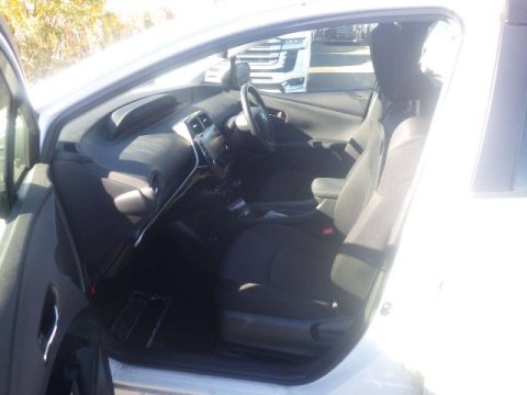 Toyota Prius 1.8 VVT-h Active Hatchback 5dr Petrol Hybrid CVT Euro 6 (s/s) (122 ps) 4