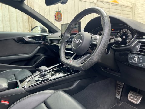 Audi A4 2.0 TFSI 35 Black Edition Saloon 4dr Petrol S Tronic Euro 6 (s/s) (150 ps) 10