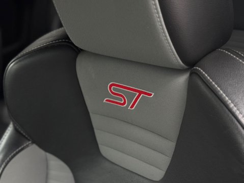 Ford Fiesta 1.6T EcoBoost ST-2 Euro 5 3dr 61