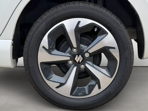 Suzuki Swift 1.2 Mild Hybrid Ultra ALLGRIP 5dr 15