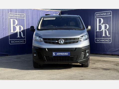 Vauxhall Vivaro 3100 75kWh Dynamic Panel Van 6dr Electric Auto L1 H1 (7.4kW Charger) (136 p 10