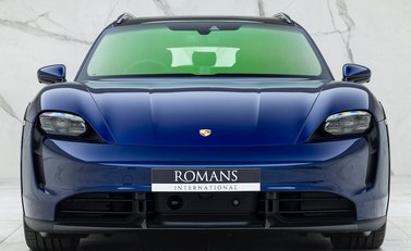 Porsche Taycan Turbo S Cross Turismo 4