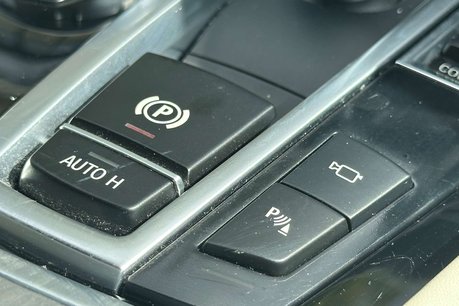 BMW 7 Series 3.0 730Ld SE Exclusive Saloon 4dr Diesel Auto Euro 5 (s/s) (258 ps) 37