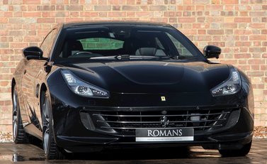 Ferrari GTC4 Lusso 1