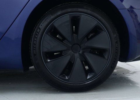Tesla Model 3 Saloon 4dr Electric Auto RWD (208 ps) 18