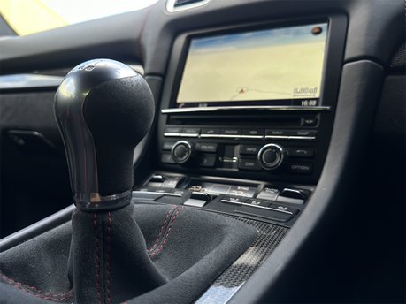 Porsche Cayman GT4 60