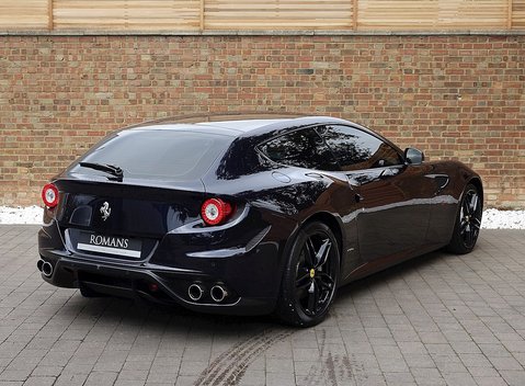 Ferrari FF 2