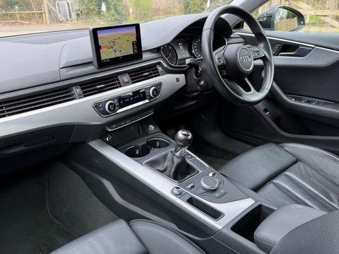 Audi A5 SPORTBACK TFSI SPORT MHEV 