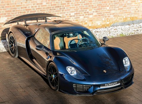 Porsche 918 Spyder Weissach 9