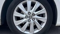 Toyota Yaris 1.5 VVT-h Icon Hatchback 5dr Petrol Hybrid E-CVT Euro 6 (s/s) (116 ps) 8