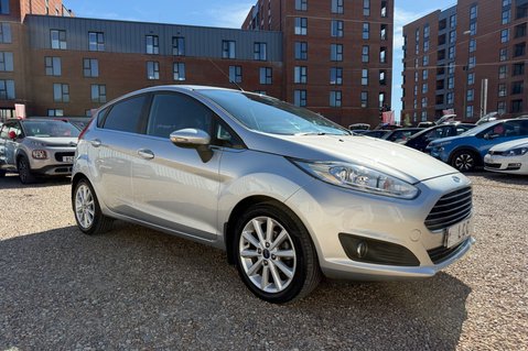 Ford Fiesta TITANIUM,,FORD SYNC,.ONLY £20;00 R:TAX,,STUNNING EXAMPLE  3