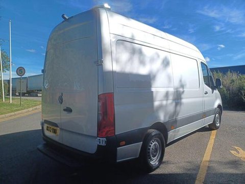 Mercedes-Benz Sprinter 317 CDI PROGRESSIVE 4