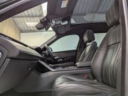 Land Rover Range Rover Velar 3.0 Range Rover Velar R-Dynamic HSE D300 Auto 4WD 5dr 55