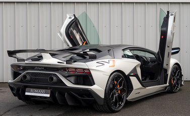 Lamborghini Aventador SVJ LP 770-4 8