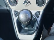 Ford Ka 1.2 ZETEC 11