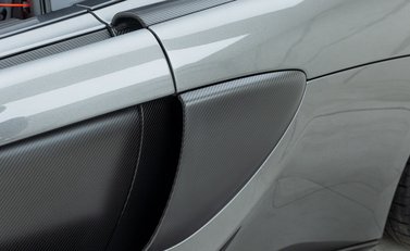 McLaren 570S Spider 43