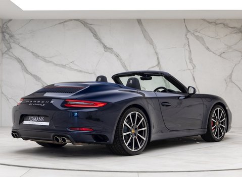 Porsche 911 Carrera S Cabriolet (991.2) 10