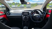 Toyota Aygo 1.0 VVT-i x-play Hatchback 5dr Petrol x-shift Euro 6 (Safety Sense) (71 ps) 6