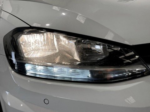 Volkswagen Golf 1.5 TSI EVO R-Line Hatchback 5dr Petrol Manual Euro 6 (s/s) (150 ps) 9