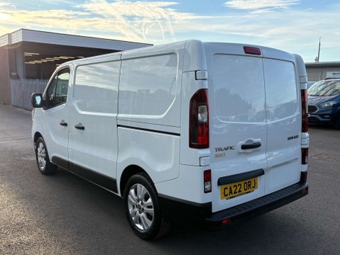 Renault Trafic 2.0 dCi Blue SL28 Sport Panel Van 5dr Diesel Manual L1 H1 Euro 6 (s/s) (130 31