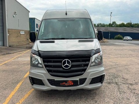 Mercedes-Benz Sprinter 2