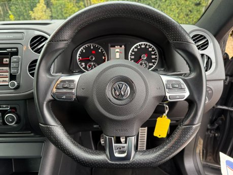 Volkswagen Tiguan 2.0 TDI BlueMotion Tech R-Line 4WD Euro 5 (s/s) 5dr 15