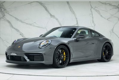 Porsche 911 Carrera GTS (992)