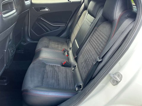 Mercedes-Benz GLA 2.1 GLA 200 D AMG Line 5dr 21
