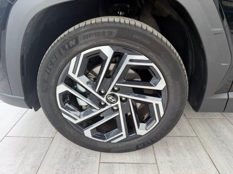 Hyundai TUCSON 1.6T Ultimate Auto Euro 6 (s/s) 5dr 17