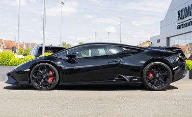 Lamborghini Huracan TECNICA 3