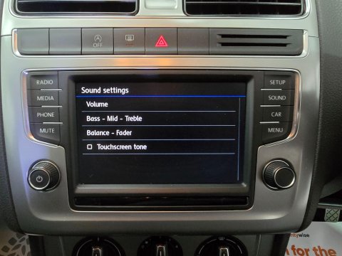 Volkswagen Polo 1.0 TSI BlueMotion Tech BlueMotion Euro 6 (s/s) 5dr 26