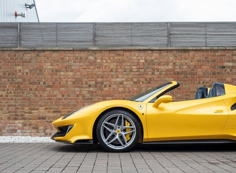 Ferrari 488 Pista Spider 35