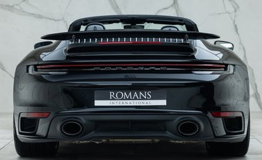 Porsche 911 Turbo S Cabriolet (992) 8