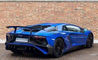 Lamborghini Aventador SV LP 750-4 Coupe 9