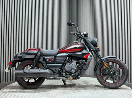 Um Renegade 2023 ONLY 4K GOOD RUNNING LARGE CRUISER 125CC BIKE
