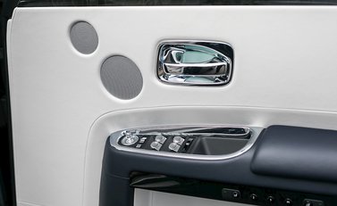 Rolls-Royce Ghost Saloon Ii 4dr Auto 22