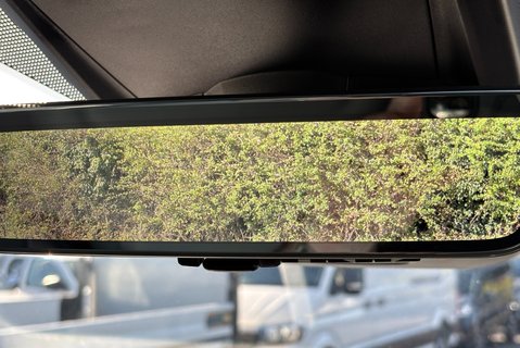 Ford Transit Custom 300 Active L1 170 ps Selectshift Panel Van - Tailgate & Twin Side Doors 31