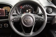 Toyota Aygo X VVT-I PURE 21