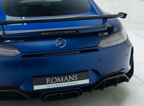 Mercedes-Benz AMG GT R PRO 27
