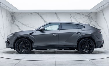 Lamborghini Urus SE 5