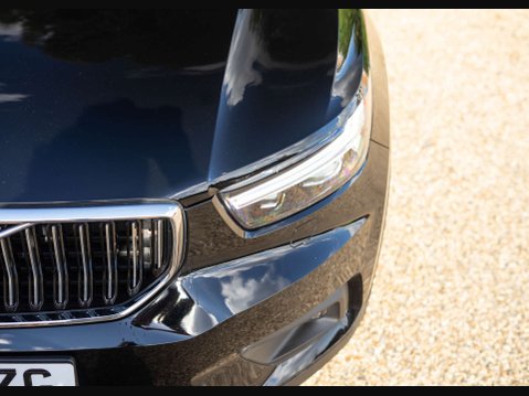 Volvo XC40 2.0 XC40 Inscription B4 MHEV AWD Auto 4WD 5dr 14