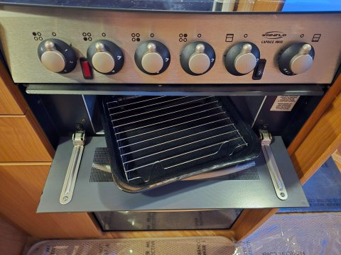 Autocruise Starspirit Low Profile Motor Home 31