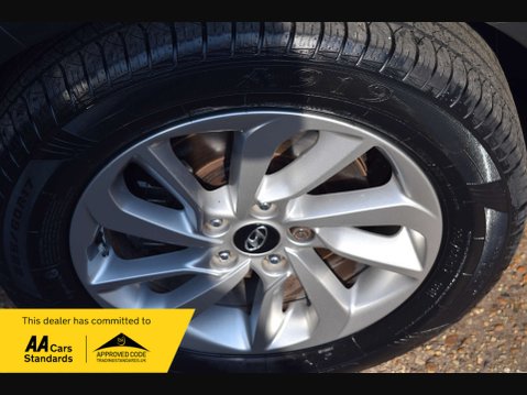 Hyundai TUCSON 1.7 Tucson SE Nav Blue Drive 2WD CRDi 5dr 25