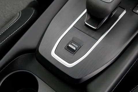 Nissan Qashqai DIG-T N-CONNECTA DCT MHEV 34