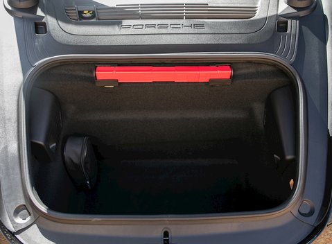 Porsche 911 (991.2) Targa 4 GTS 34